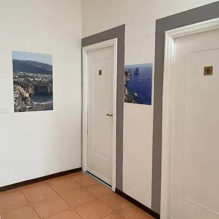 Cappuccetto Rosso Hotel 2*