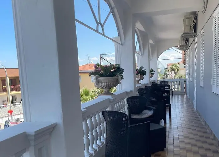 Hotel Cappuccetto Rosso 2*